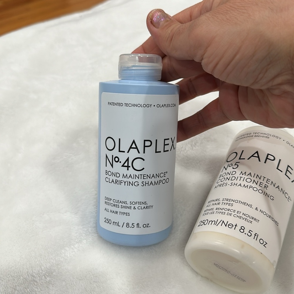 Olaplex N4C bond maintenance, clarifying shampoo  & band maintenance conditioner - Picture 2 of 7